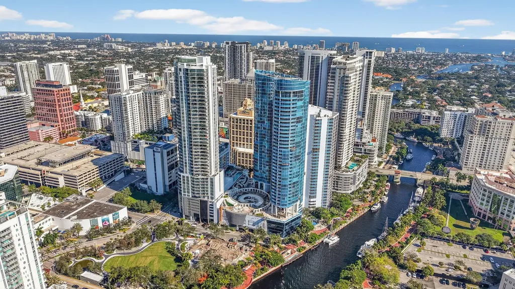 100 E Las Olas Boulevard Fort Lauderdale FL 33301