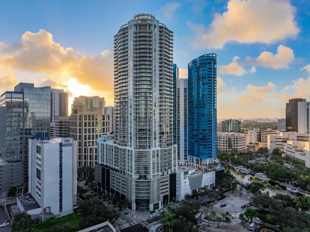 100 E Las Olas Boulevard Fort Lauderdale FL 33301