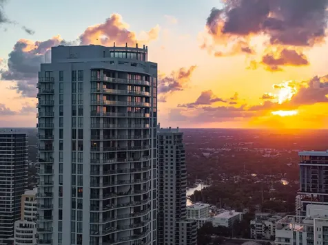 100 E Las Olas Boulevard Fort Lauderdale FL 33301