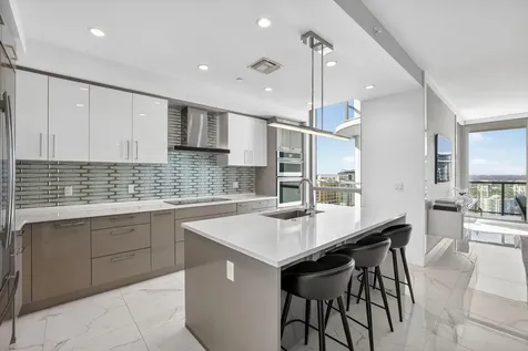 100 E Las Olas Boulevard Fort Lauderdale FL 33301