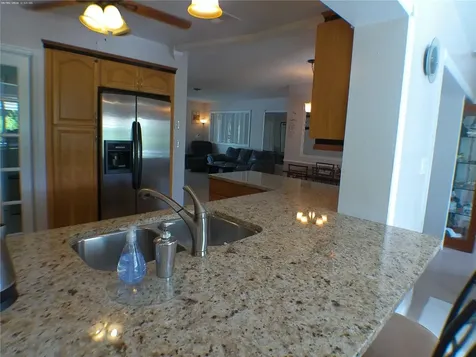 4600 NW 43rd Street Lauderdale Lakes FL 33319