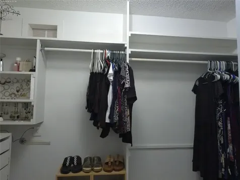 4600 NW 43rd Street Lauderdale Lakes FL 33319