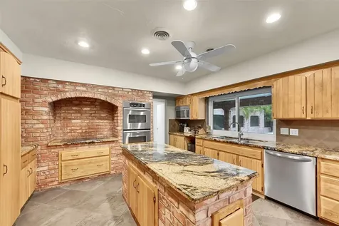 3999 NE 15th Avenue Oakland Park FL 33334