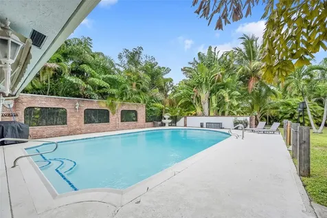 3999 NE 15th Avenue Oakland Park FL 33334