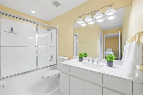 608 Misty Oaks Lane Pompano Beach FL 33069