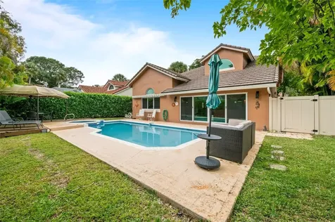 608 Misty Oaks Lane Pompano Beach FL 33069
