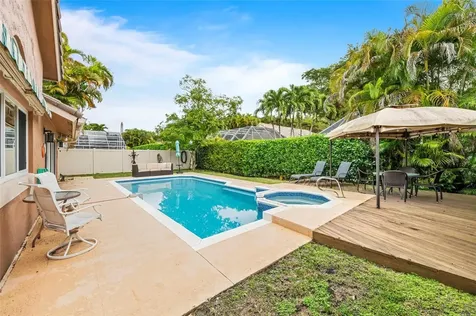 608 Misty Oaks Lane Pompano Beach FL 33069