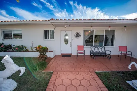 11040 NW 16th Street Pembroke Pines FL 33026