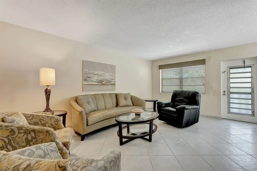 477 Durham P Deerfield Beach FL 33442