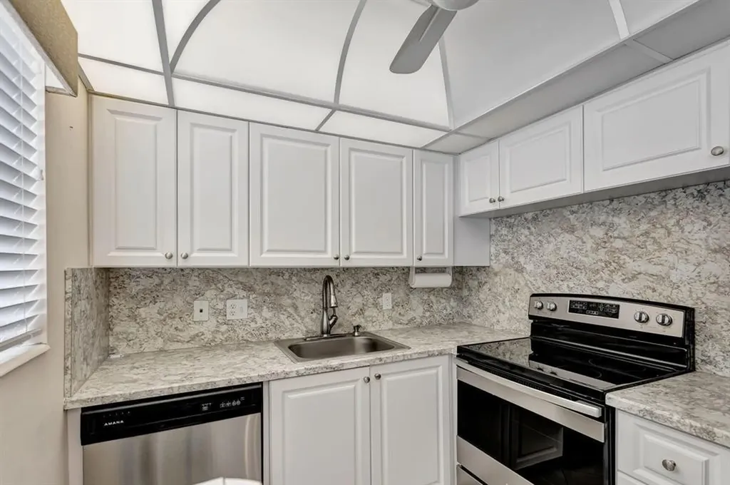 477 Durham P Deerfield Beach FL 33442