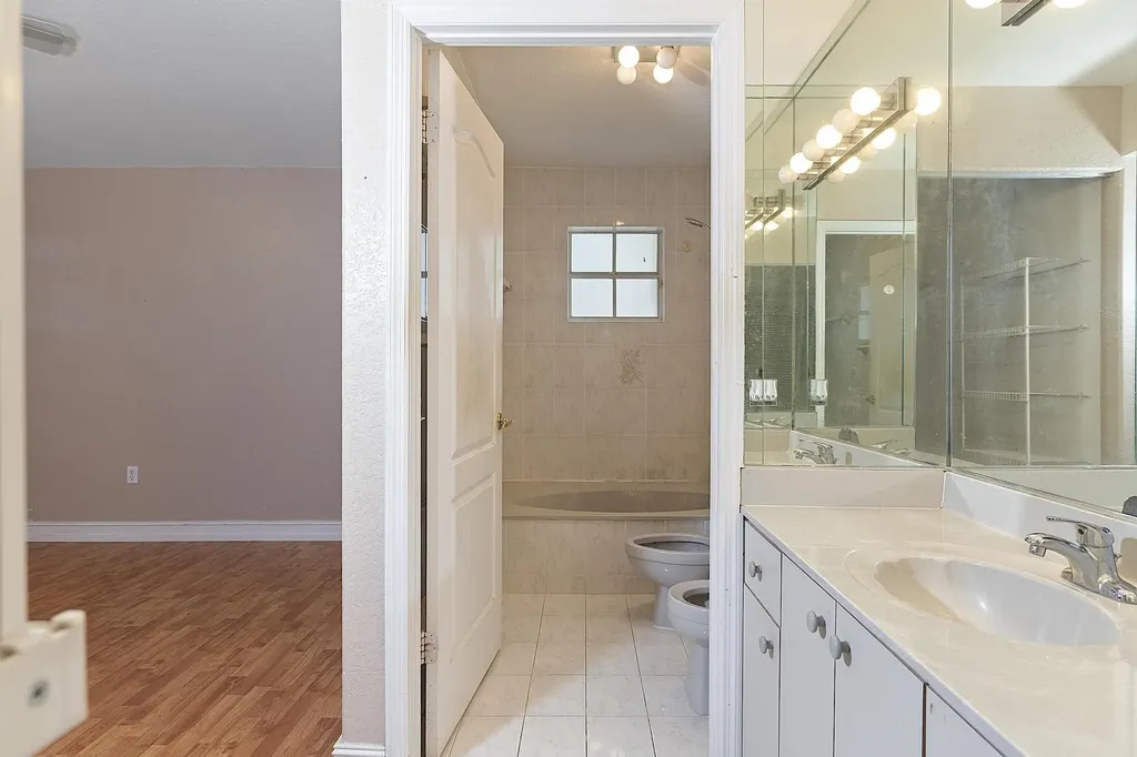 3201 W 76th Street Hialeah FL 33018