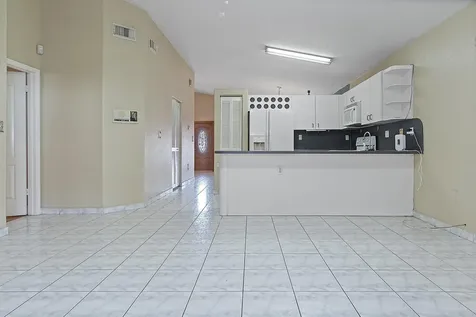 3201 W 76th Street Hialeah FL 33018