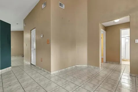 3201 W 76th Street Hialeah FL 33018