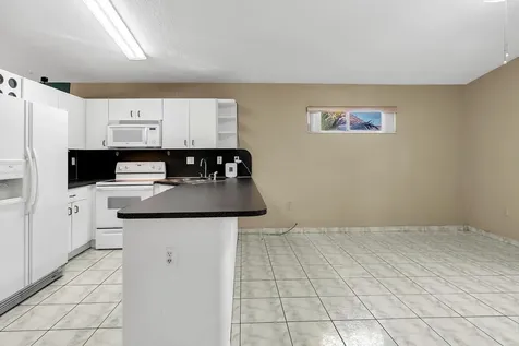 3201 W 76th Street Hialeah FL 33018