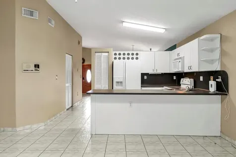 3201 W 76th Street Hialeah FL 33018