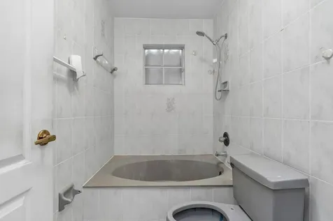 3201 W 76th Street Hialeah FL 33018