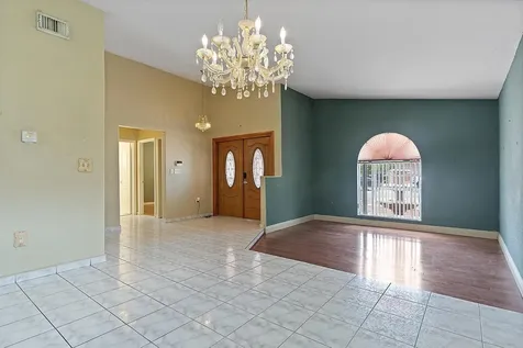 3201 W 76th Street Hialeah FL 33018