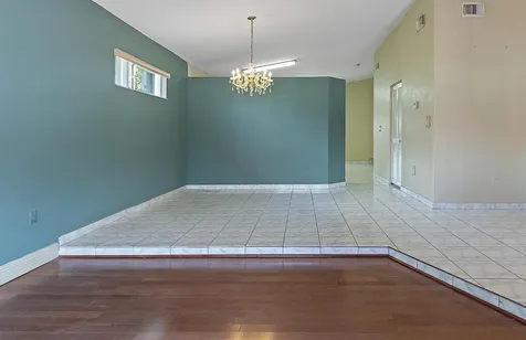 3201 W 76th Street Hialeah FL 33018