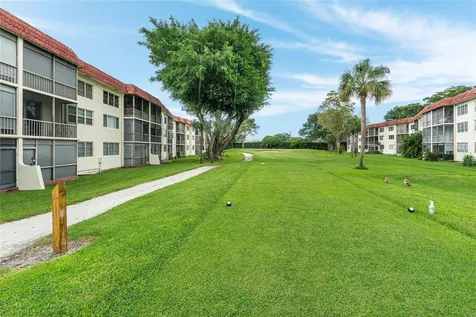 8940 S Hollybrook Boulevard Pembroke Pines FL 33025