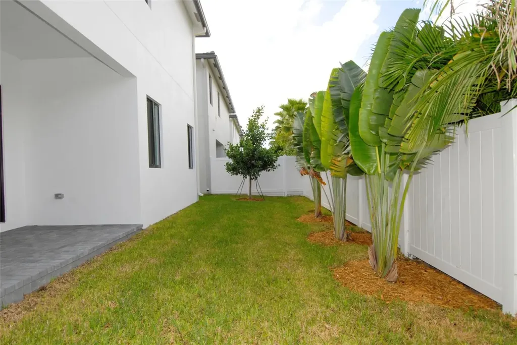 1435 SW 23rd Street Fort Lauderdale FL 33315