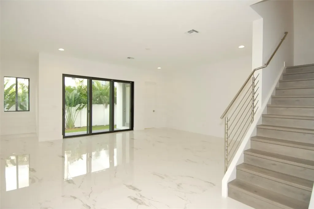 1435 SW 23rd Street Fort Lauderdale FL 33315