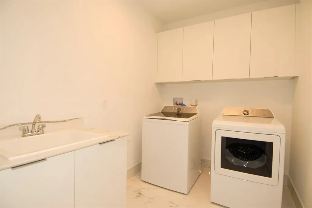 1435 SW 23rd Street Fort Lauderdale FL 33315