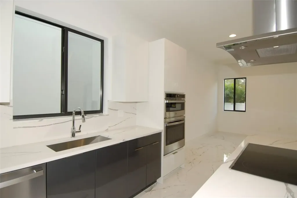 1435 SW 23rd Street Fort Lauderdale FL 33315
