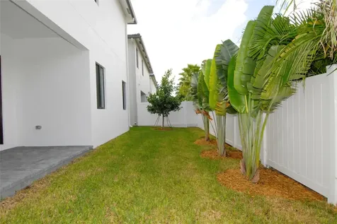 1435 SW 23rd Street Fort Lauderdale FL 33315