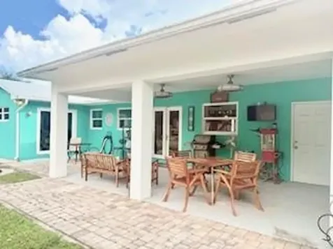 8867 SE Rigdon Way Hobe Sound FL 33455