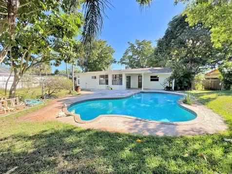 661 Palmetto Drive Coconut Creek FL 33066