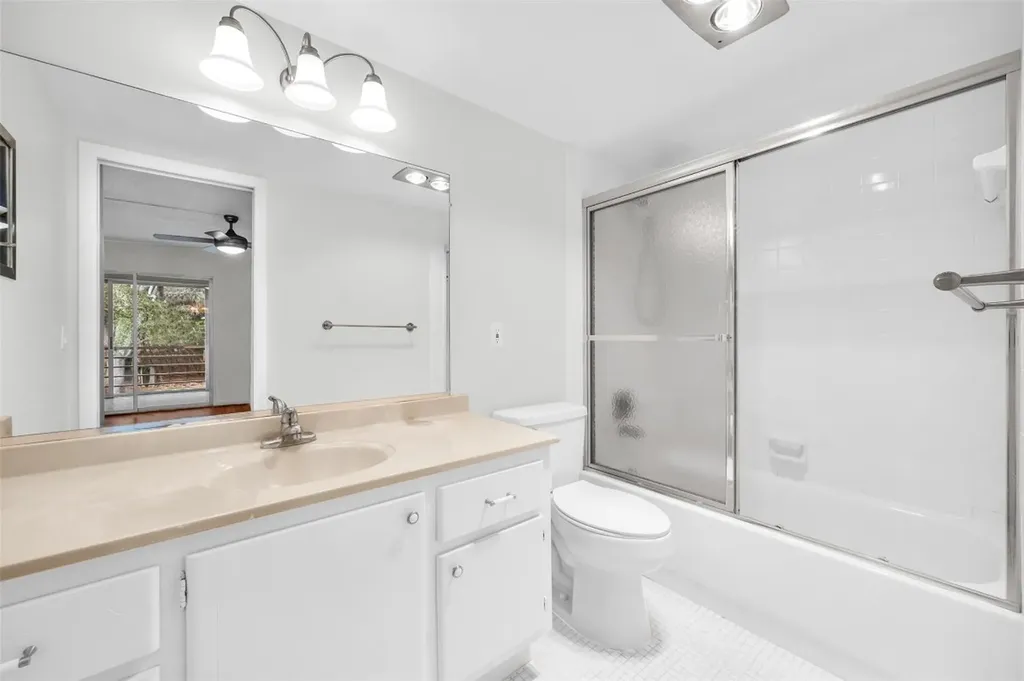 2069 Oakridge F Deerfield Beach FL 33442