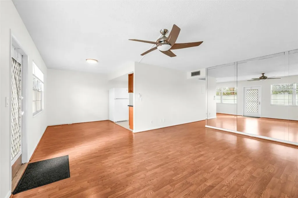 2069 Oakridge F Deerfield Beach FL 33442