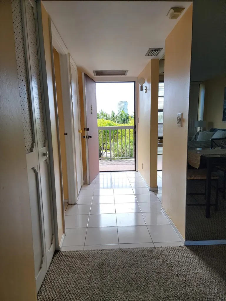 3301 N Country Club Drive Aventura FL 33180