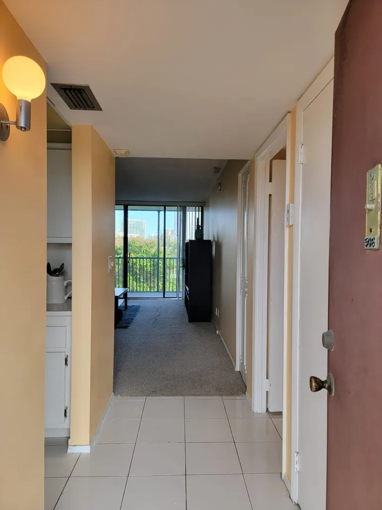 3301 N Country Club Drive Aventura FL 33180