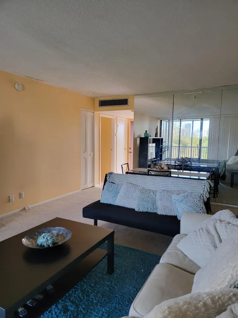 3301 N Country Club Drive Aventura FL 33180