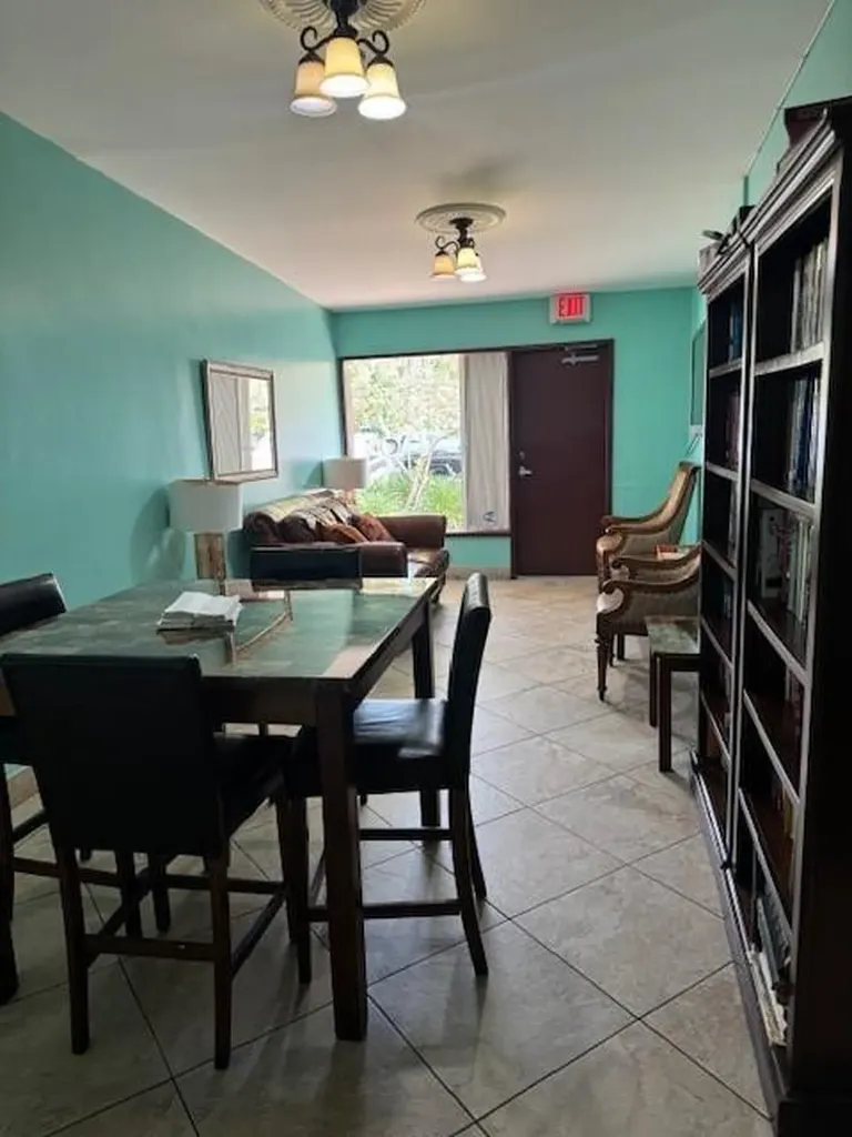 3301 N Country Club Drive Aventura FL 33180