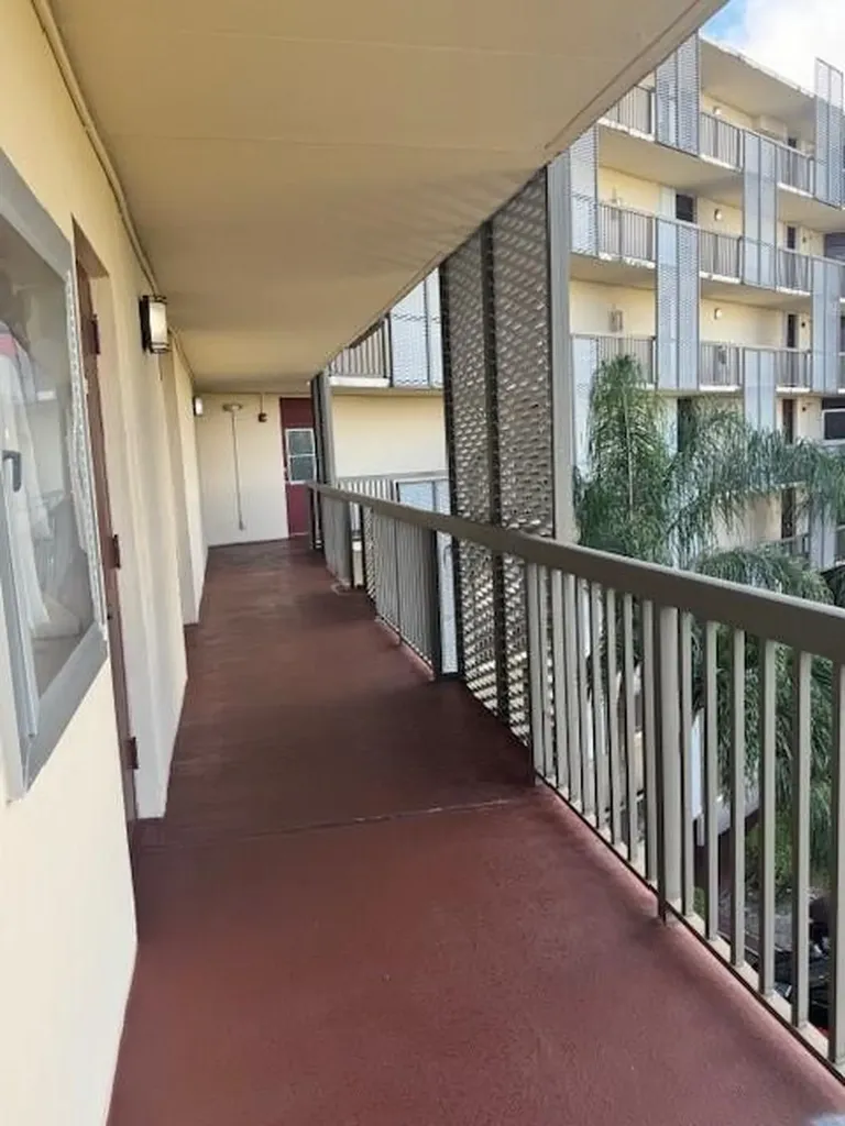 3301 N Country Club Drive Aventura FL 33180