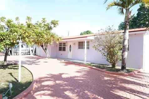 3435 SW 104th Court Miami FL 33165