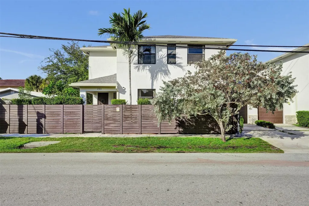 233 NE 11th Street Fort Lauderdale FL 33304