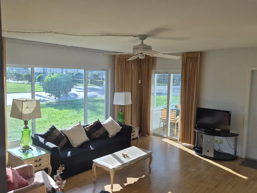 Boynton Beach FL 33435