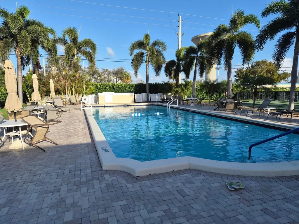 Boynton Beach FL 33435