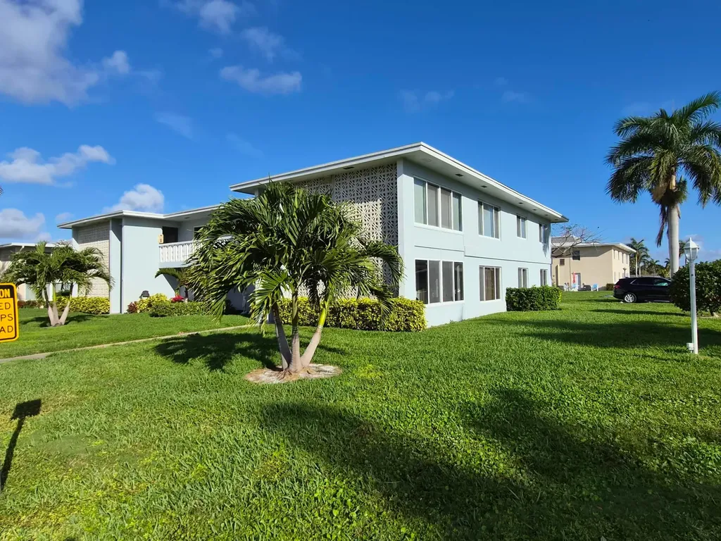 Boynton Beach FL 33435