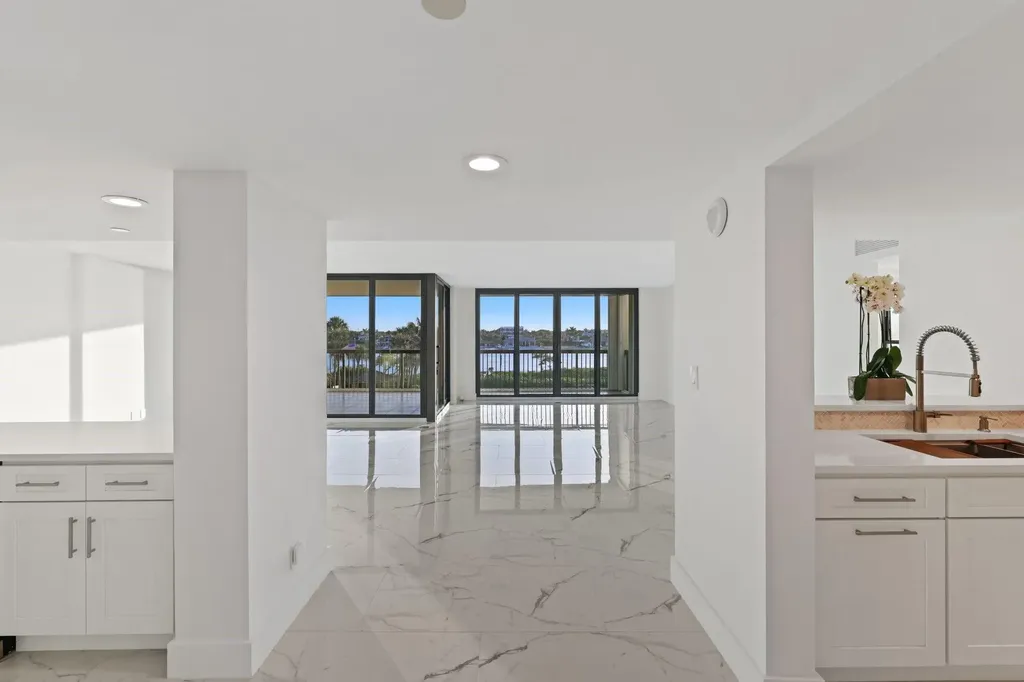 19670 Beach Road Jupiter FL 33469
