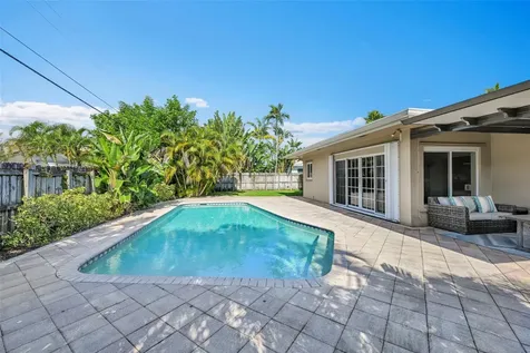 4401 NE 18th Avenue Oakland Park FL 33334