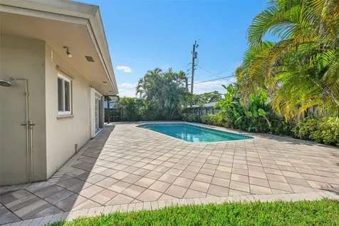 4401 NE 18th Avenue Oakland Park FL 33334