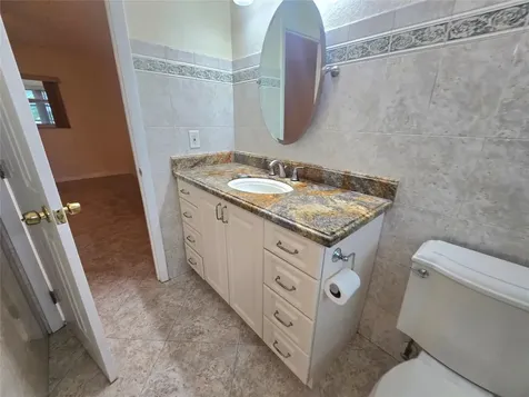 3531 NW 50th Avenue Lauderdale Lakes FL 33319