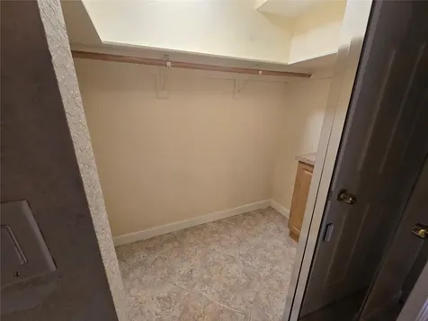 3531 NW 50th Avenue Lauderdale Lakes FL 33319