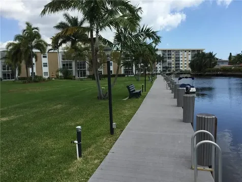 3040 NE 16th Avenue Oakland Park FL 33334