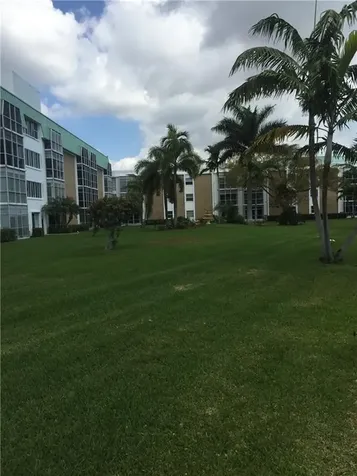 3040 NE 16th Avenue Oakland Park FL 33334