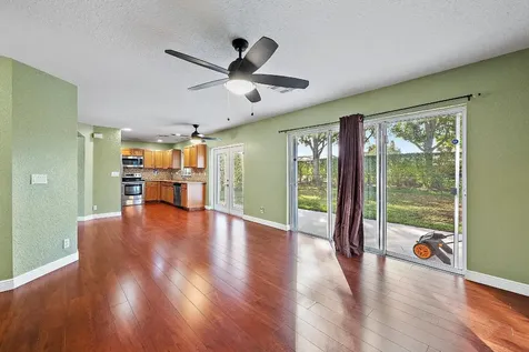 6188 Willoughby Circle Lake Worth FL 33463